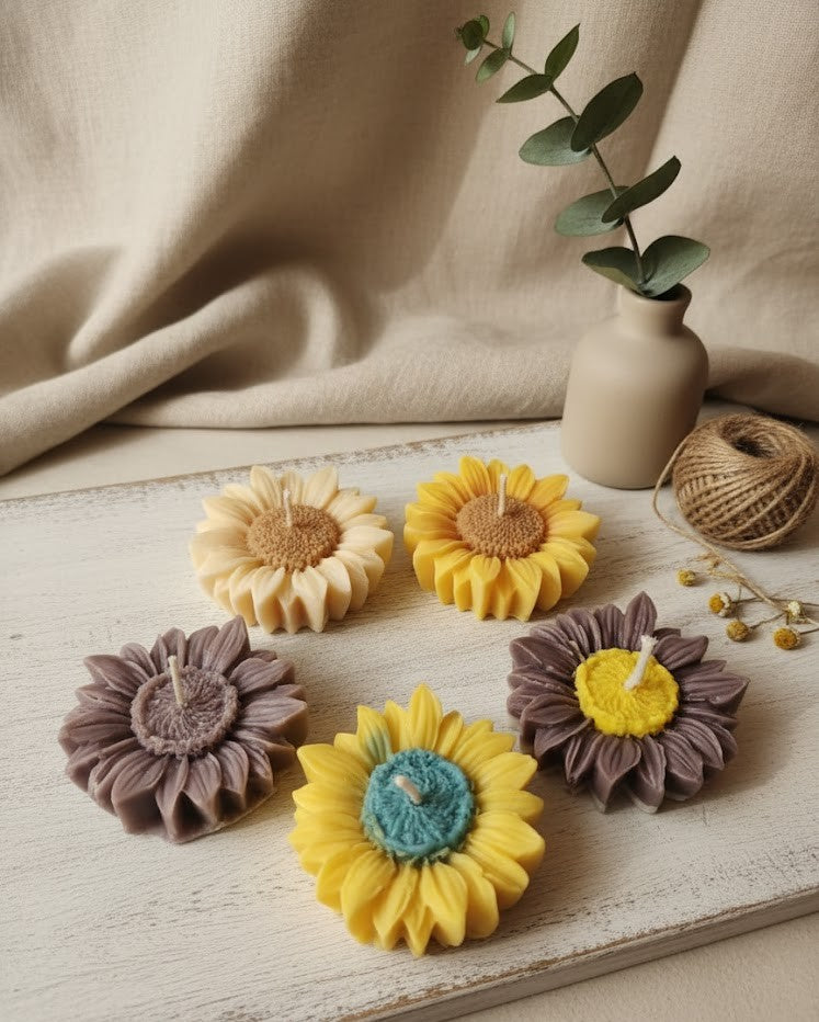 Earthnest Daisy Candle | Handcrafted Soy Wax | 4 Scents & 3 Pack Sizes